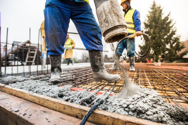 Best Best Concrete Contractor  in Bourbon, MO